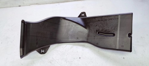 KANAŁ POWIETRZNY TUNEL LEWY AUDI A6 C8 4K0819829