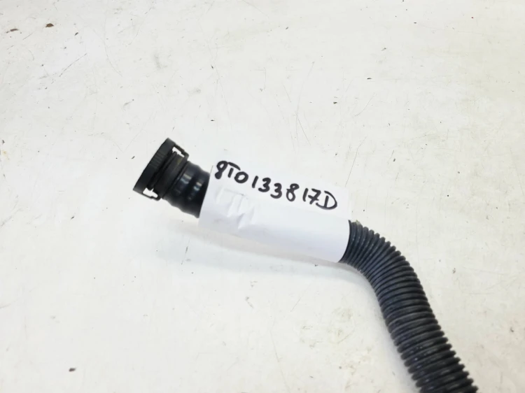 RURA ŁĄCZĄCA PRZEWÓD POWIETRZA AUDI A4 B8 A5 8T 3.0 TFSI 8T0133817D