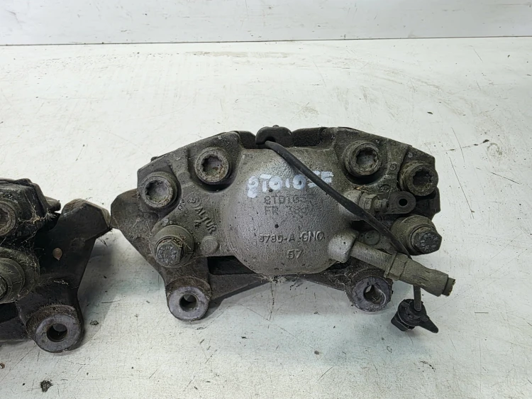 ZACISK HAMULCOWY LEWY + PRAWY PRZÓD AUDI A5 S5 8T 8T0105F 8T0106F 345MM