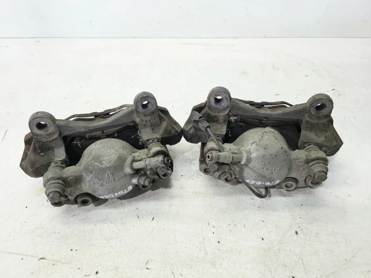 ZACISK HAMULCOWY LEWY + PRAWY PRZÓD AUDI A5 S5 8T 8T0105F 8T0106F 345MM
