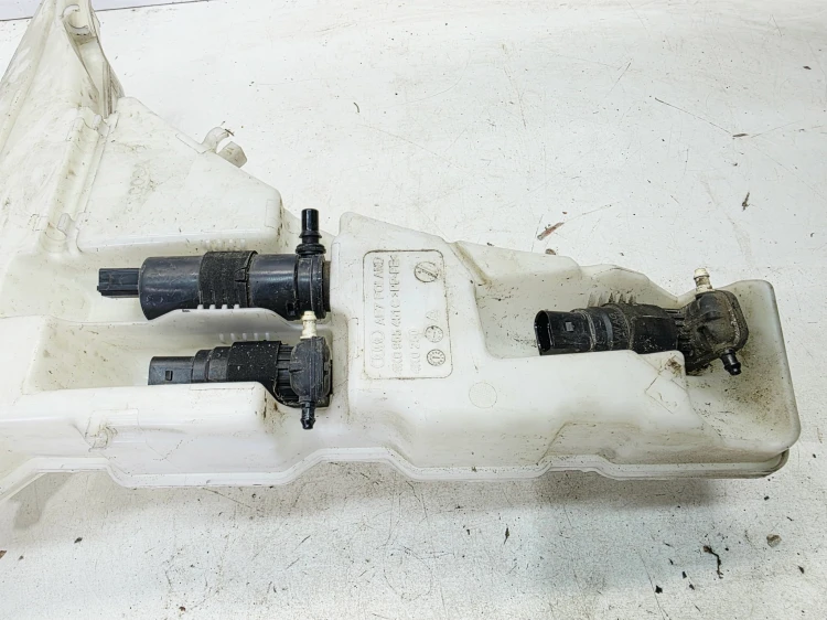 ZBIORNIK PŁYNU DO SPRYSKIWACZY AUDI A6 C8 A7 4K0955451C