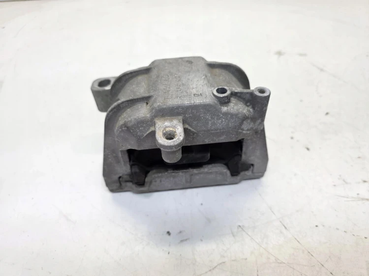 ŁAPA PODUSZKA SILNIKA AUDI VOLKSWAGEN SEAT SKODA 1K0199262CH