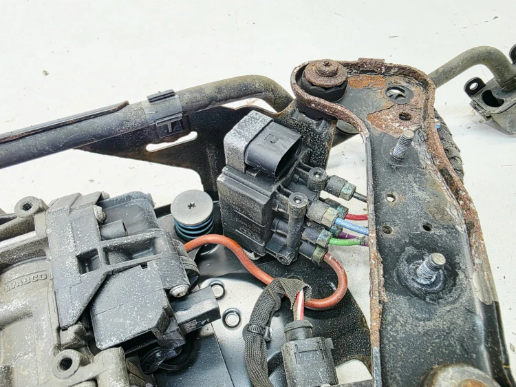 SPRĘŻARKA KOMPRESOR ZAWIESZENIA PNEUMATYKI AUDI A6 C8 A7 4K0616005B