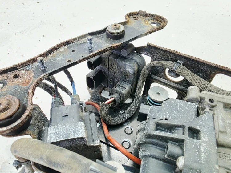 SPRĘŻARKA KOMPRESOR ZAWIESZENIA PNEUMATYKI AUDI A6 C8 A7 4K0616005B