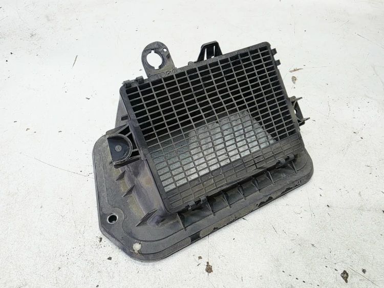 WLOT DOLOT POWIETRZA KRÓCIEC SSĄCY AUDI A6 C8 A7 4K1819904D