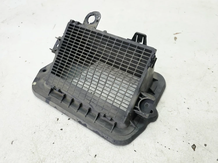 WLOT DOLOT POWIETRZA KRÓCIEC SSĄCY AUDI A6 C8 A7 4K1819904D