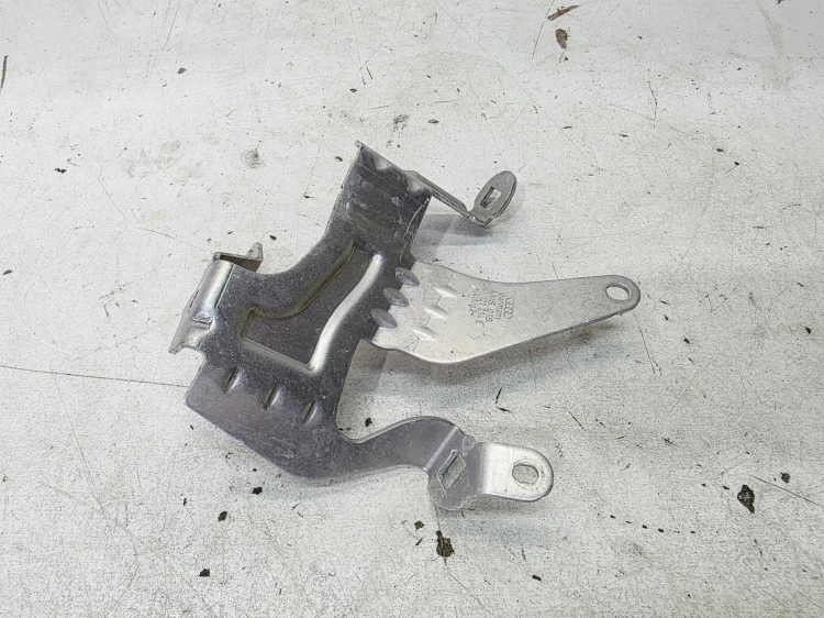 WSPORNIK ZBIORNICZKA WYRÓWNAWCZEGO AUDI A6 C8 A7 4K1121214E
