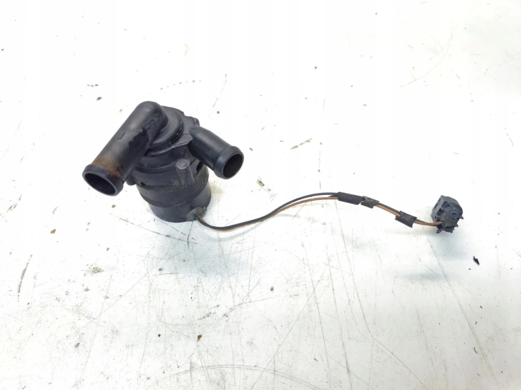 DODATKOWA POMPA WODY ZAWÓR WODY AUDI A6 C6 9005470D