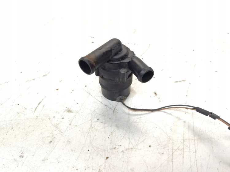 DODATKOWA POMPA WODY ZAWÓR WODY AUDI A6 C6 9005470D