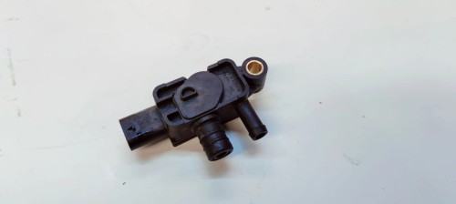 CZUJNIK RÓŻNICY CIŚNIENIA AUDI VOLKSWAGEN SEAT SKODA 057906051B