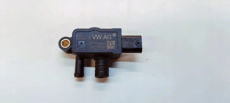 CZUJNIK RÓŻNICY CIŚNIENIA AUDI VOLKSWAGEN SEAT SKODA 057906051B
