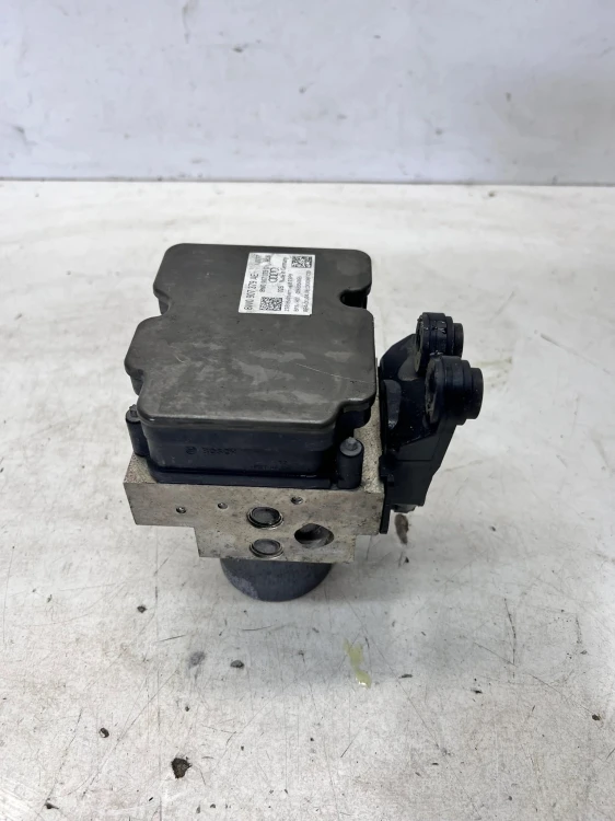 POMPA STEROWNIK ABS ESP AUDI A4 B9 A5 8W 8W0907379AE 8W0907379D