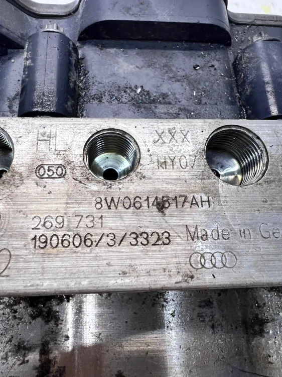 POMPA STEROWNIK ABS ESP AUDI A4 B9 A5 8W 8W0907379AE 8W0907379D