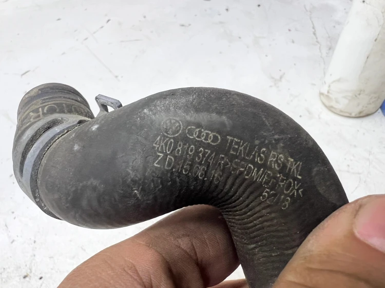 RURA PRZEWÓD WĄŻ WODY AUDI A6 C8 4K0265235N 4K0819374R 4K1265344E