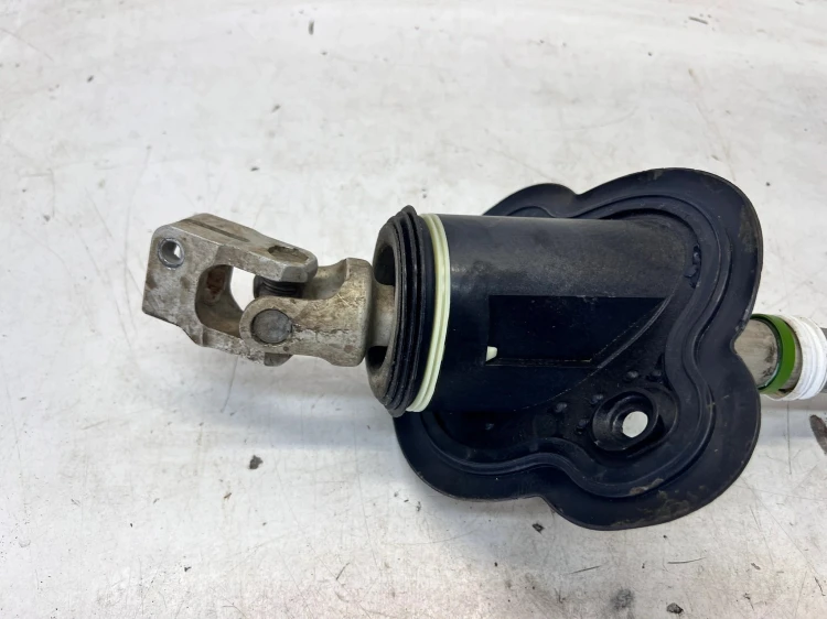 KRZYŻAK DRĄŻEK KOLUMNY KIERWONICZEJ AUDI A6 C8 4K1419753C