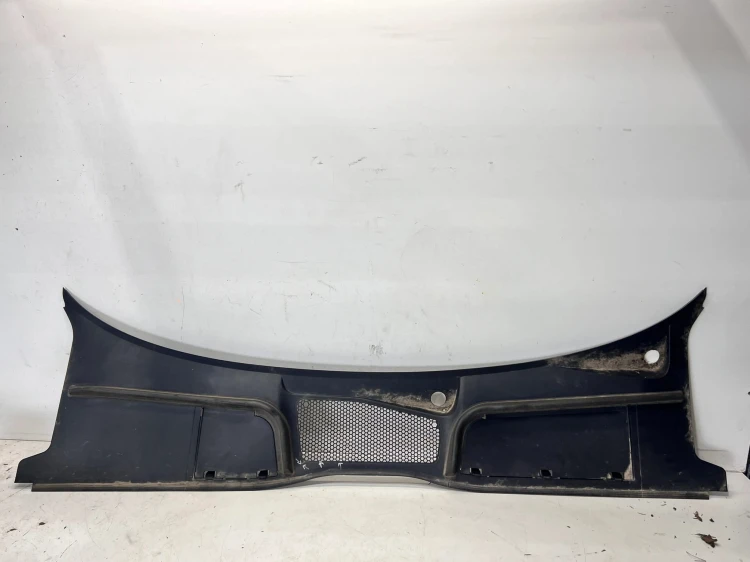 PODSZYBIE PLASTIKOWE AUDI A4 B9 8W1819403 1/26