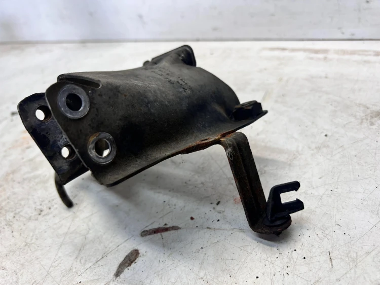 OSŁONA PODUSZKI SILNIKA LEWA AUDI A4 B8 A5 8T Q5 8R 8K0399059C