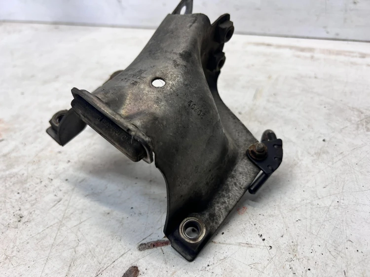 OSŁONA PODUSZKI SILNIKA LEWA AUDI A4 B8 A5 8T Q5 8R 8K0399059C