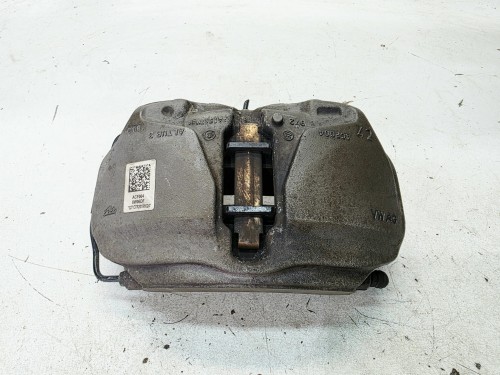 ZACISK HAMULCOWY PRAWY PRZÓD AUDI A4 B9 A5 8W 8W06DF 972