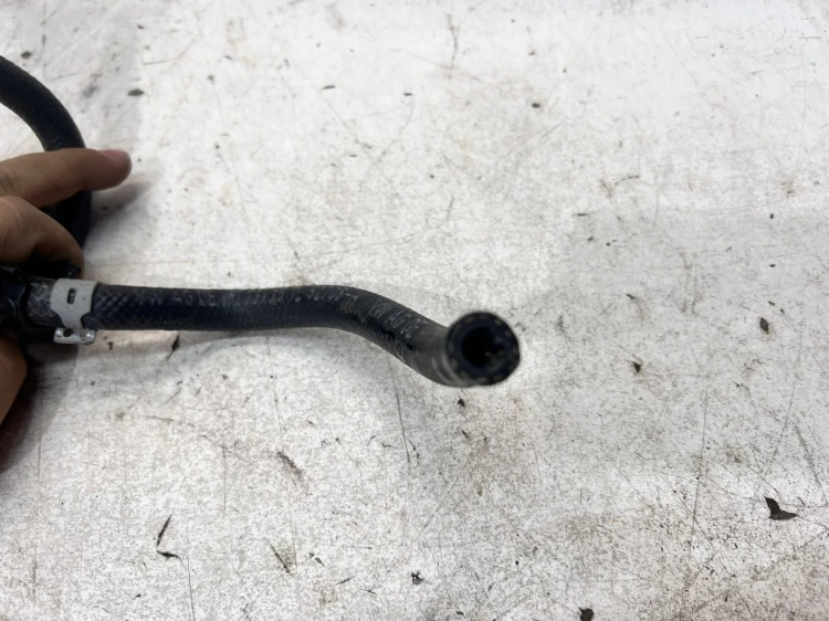 PRZEWÓD PRZEWODY PALIWA AUDI A4 B9 A5 8W 2.0 TFSI 8W0201215BE 06L133986AA