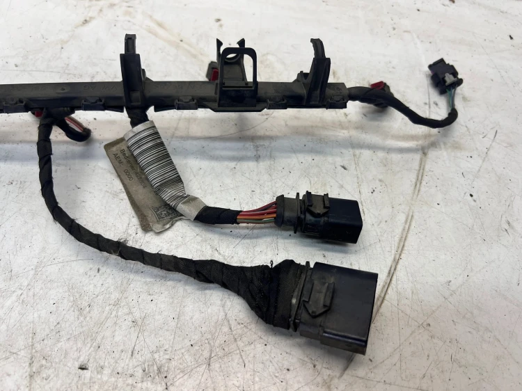 WIĄZKA WTRYSKÓW PALIWA AUDI A4 TFSI 06L971627AA
