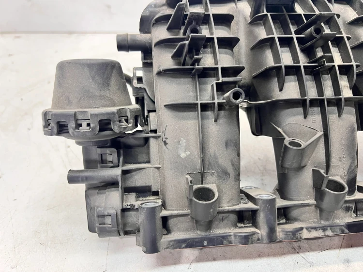 KOLEKTOR SSĄCY AUDI A4 B9 A5 VW SEAT SKODA 2.0 TFSI 06L133201FA
