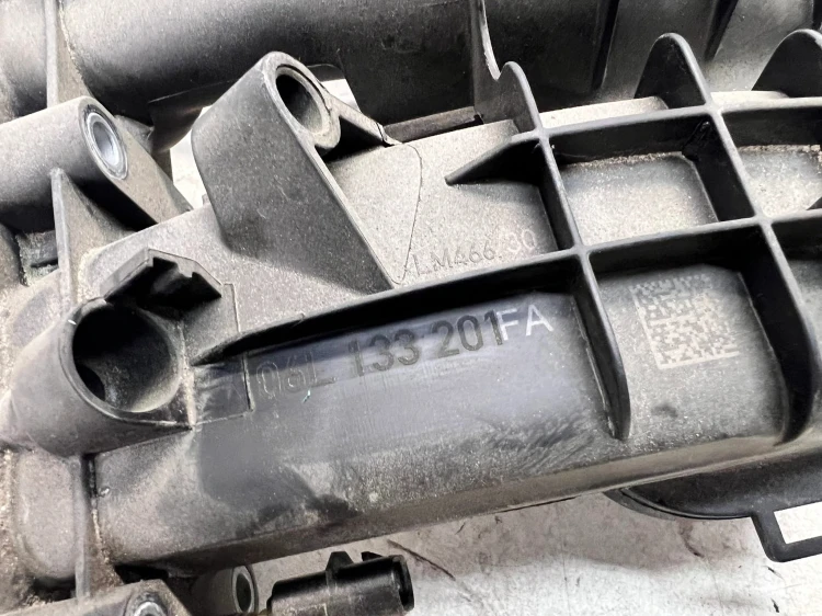 KOLEKTOR SSĄCY AUDI A4 B9 A5 VW SEAT SKODA 2.0 TFSI 06L133201FA