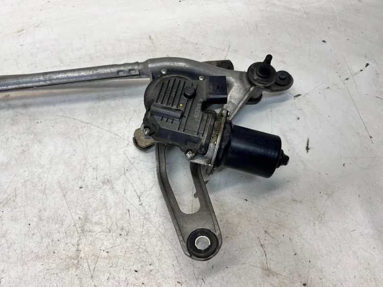 MECHANIZM SILNIK WYCIERACZEK PRZÓD AUDI A5 8W 8W6955023D