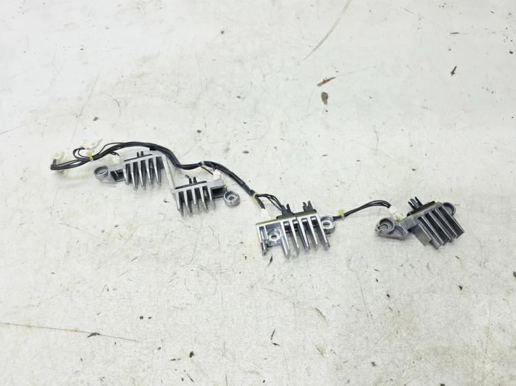 DIODA ŚWIETLNA KIERUNKOWSKAZU Z RADIATOREM LED LEWA AUDI A5 8W 1408000561