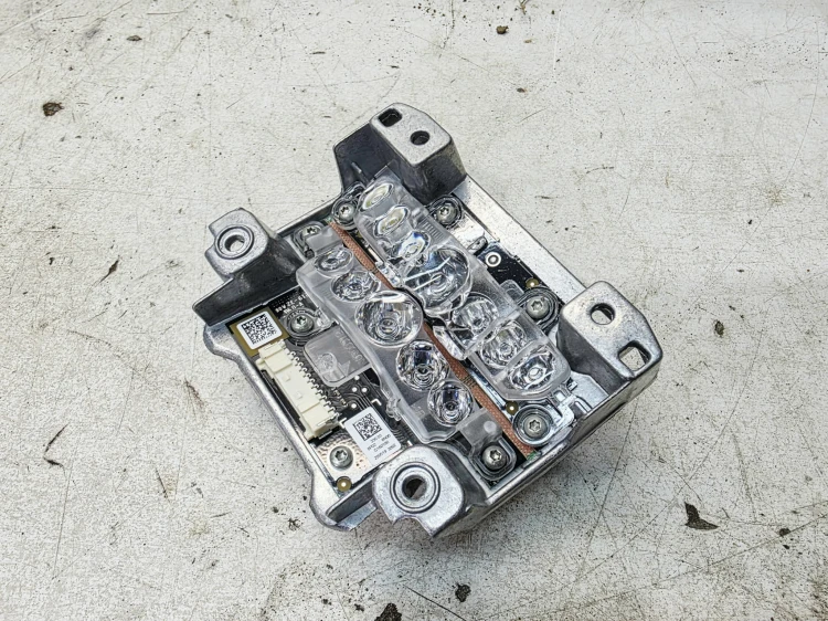 DIODA ŚWIETLNA Z RADIATOREM LED PRAWA LUB LEWA AUDI A5 8W 1420000131