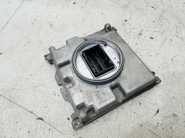 PRZETWORNICA MODUŁ MOCY REFLEKTORA LED AUDI A4 B9 A5 8W Q5 Q7 7PP941592CB