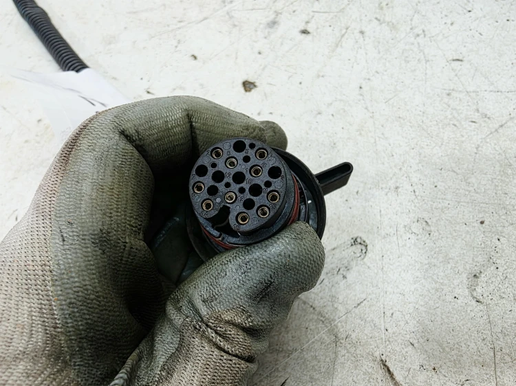 WIĄZKA KABEL WTYCZKA SKRZYNI BIEGÓW AUDI A4 A5 A6 A7 Q5 Q7 420973716