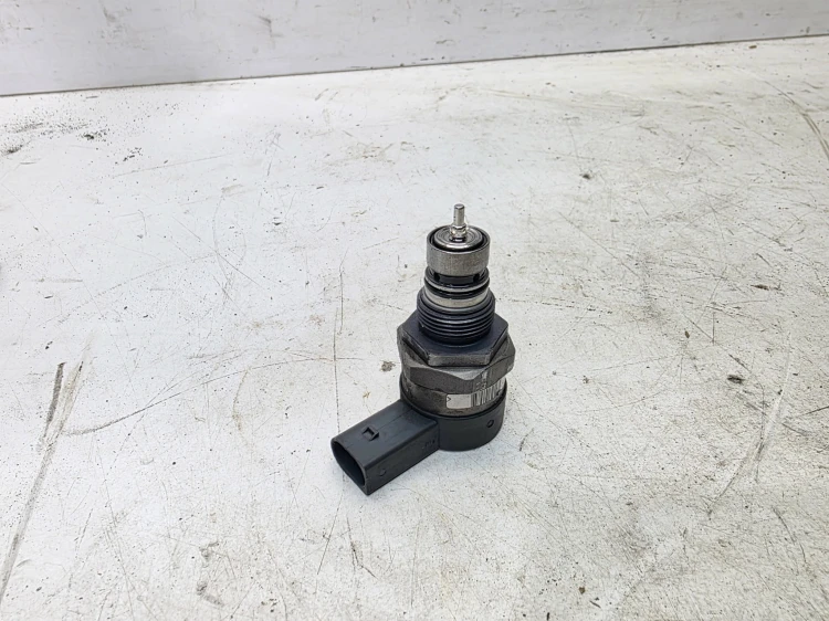 CZUJNIK CIŚNIENIA PALIWA AUDI A A5 A6 A7 Q75 Q7 3.0 TDI 059130764AK