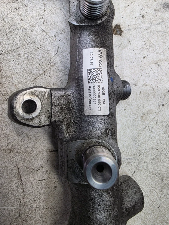 LISTWA WTRYSKOWA AUDI A6 C7 A7 Q7 4M 3.0 TDI CRT 059130089CS
