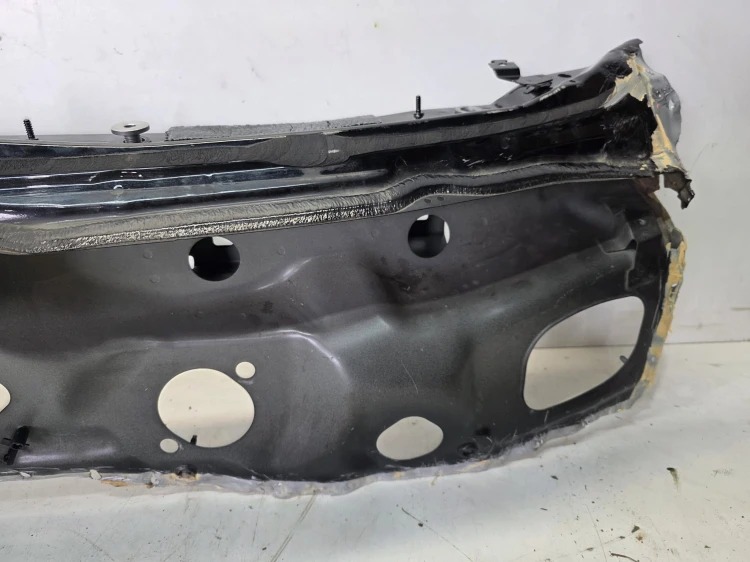 ŚCIANA GRODZIOWA AUDI A4 B9 A5 8F EUROPA 8W1806243A