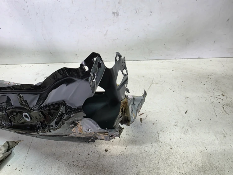 ŚCIANA GRODZIOWA AUDI A4 B9 A5 8F EUROPA 8W1806243A