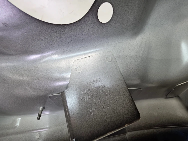 ŚCIANA GRODZIOWA AUDI A4 B9 A5 8F EUROPA 8W1806243A