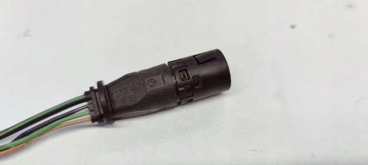 PRZEWÓD ŚWIECY ŻAROWEJ AUDI VW SEAT 04L971785