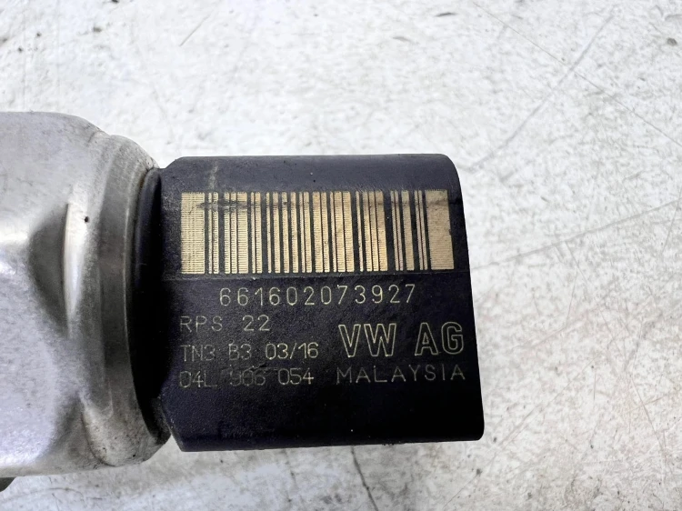 LISTWA WTRYSKOWA AUDI VOLKSWAGEN SEAT SKODA 2.0 TDI 04L130089G 04L906054