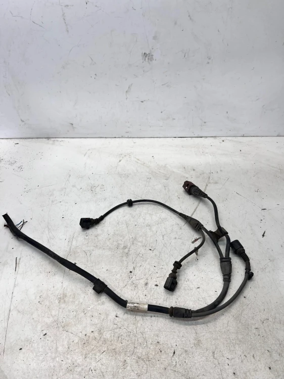 WIĄZKA ZACISKU KOŁA LEWY TYŁ AUDI A6 C6 4F0972253R
