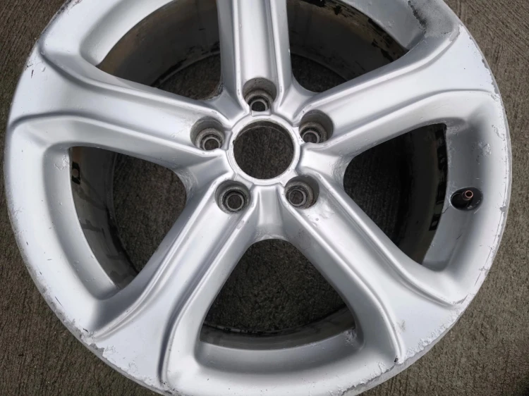 FELGA ALUMINIOWA AUDI VW SEAT SKODA 7.5J R17 ET45 8K0601025CE Z*49* OK
