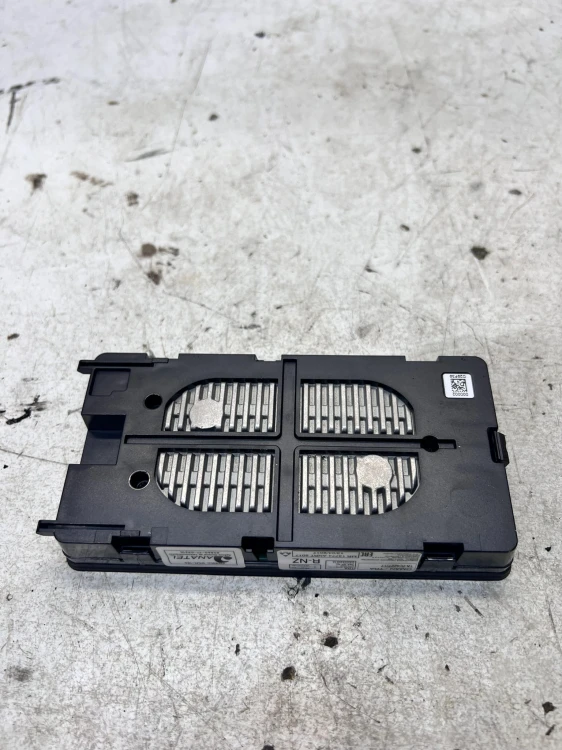 ŁADOWARKA INDUKCYJNA AUDI A6 C8 4K0035502A
