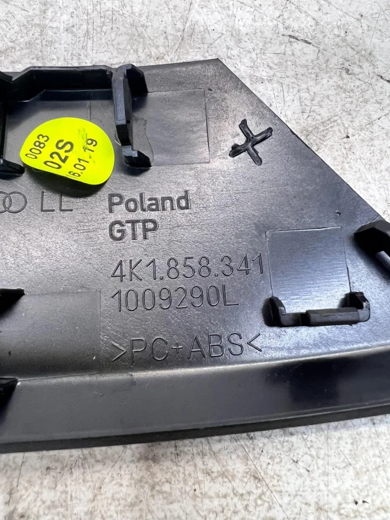 OSŁONA DESKI AUDI A6 C8 4K1858341
