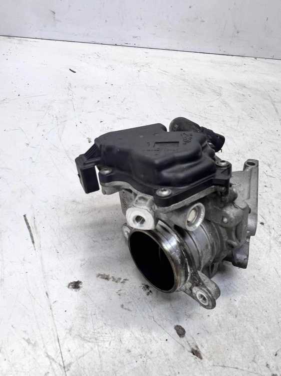 PRZEPUSTNICA KLAPA GASZĄCA AUDI A3 8V VW SEAT SKODA 2.0 TDI 04L128063AA