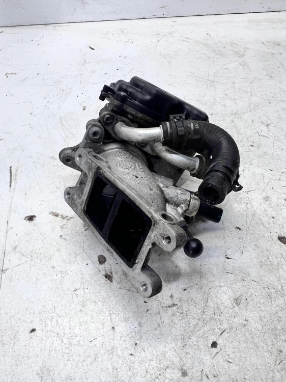 PRZEPUSTNICA KLAPA GASZĄCA AUDI A3 8V VW SEAT SKODA 2.0 TDI 04L128063AA