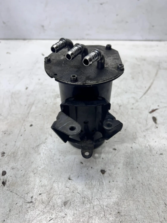 OBUDOWA FILTRA PALIWA AUDI VOLKSWAGEN SEAT SKODA 5Q0127399CC 5Q0127400F