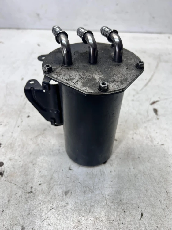 OBUDOWA FILTRA PALIWA AUDI VOLKSWAGEN SEAT SKODA 5Q0127399CC 5Q0127400F