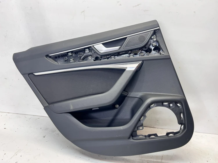 BOCZEK DRZWI LEWY TYŁ AUDI A6 C8 4K0867305E QQ2