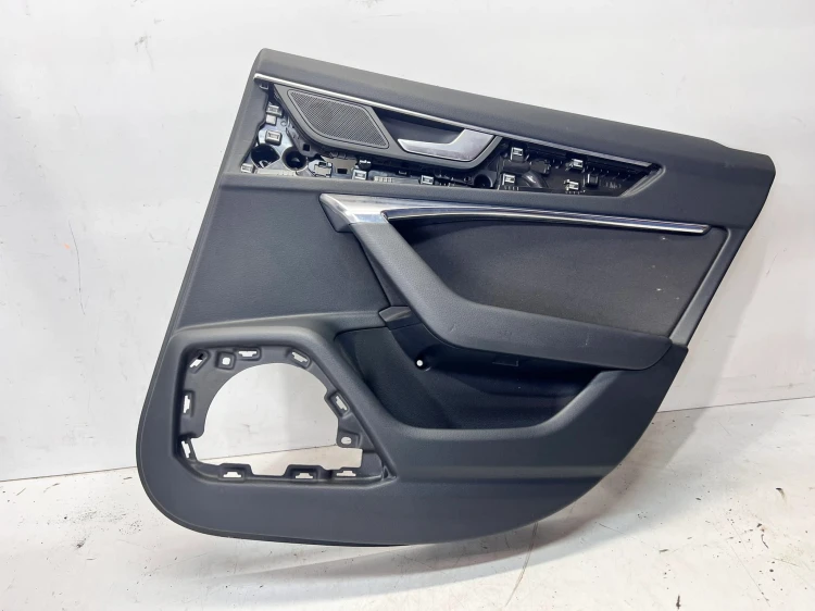 BOCZEK DRZWI PRAWY TYŁ AUDI A6 C8 4K0867306E QQ2