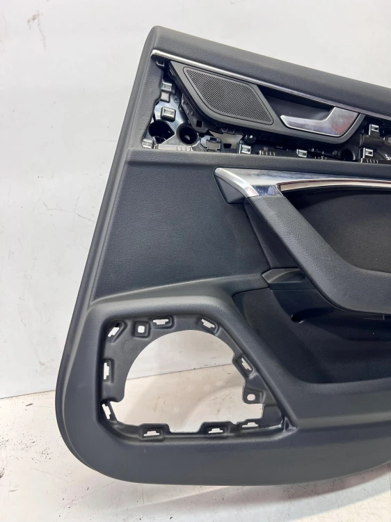 BOCZEK DRZWI PRAWY TYŁ AUDI A6 C8 4K0867306E QQ2